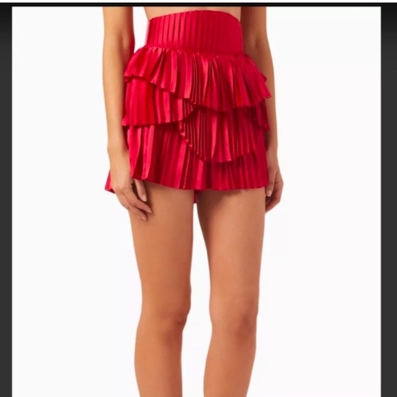 NWT Andrea Iyamah Hibi Pleated High Waisted Shorts in Cherry red ($295) - Size S - Picture 7 of 9